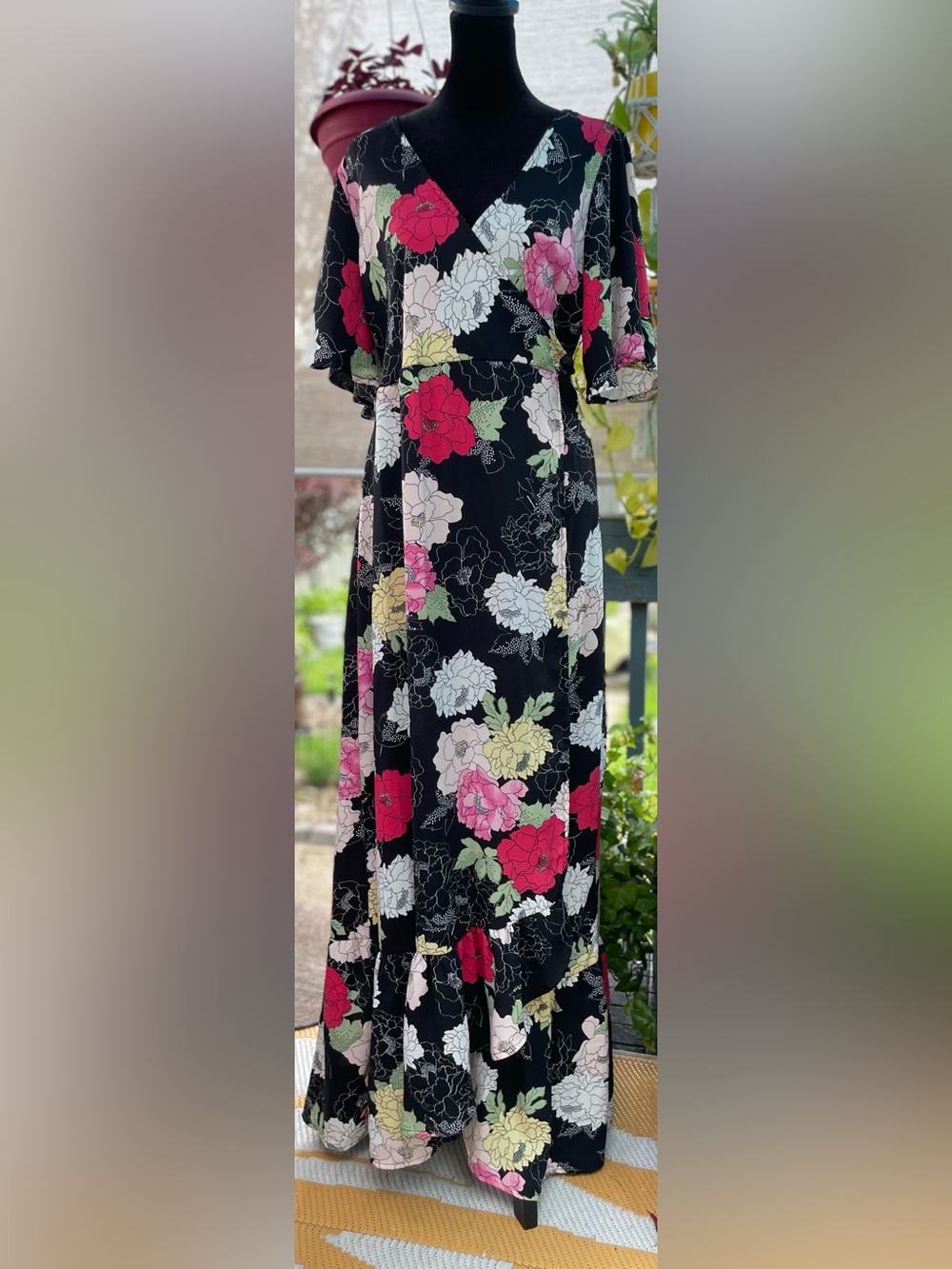 Kimono Sleeve Floral Wrap Maxi Dress Size L. NWOT